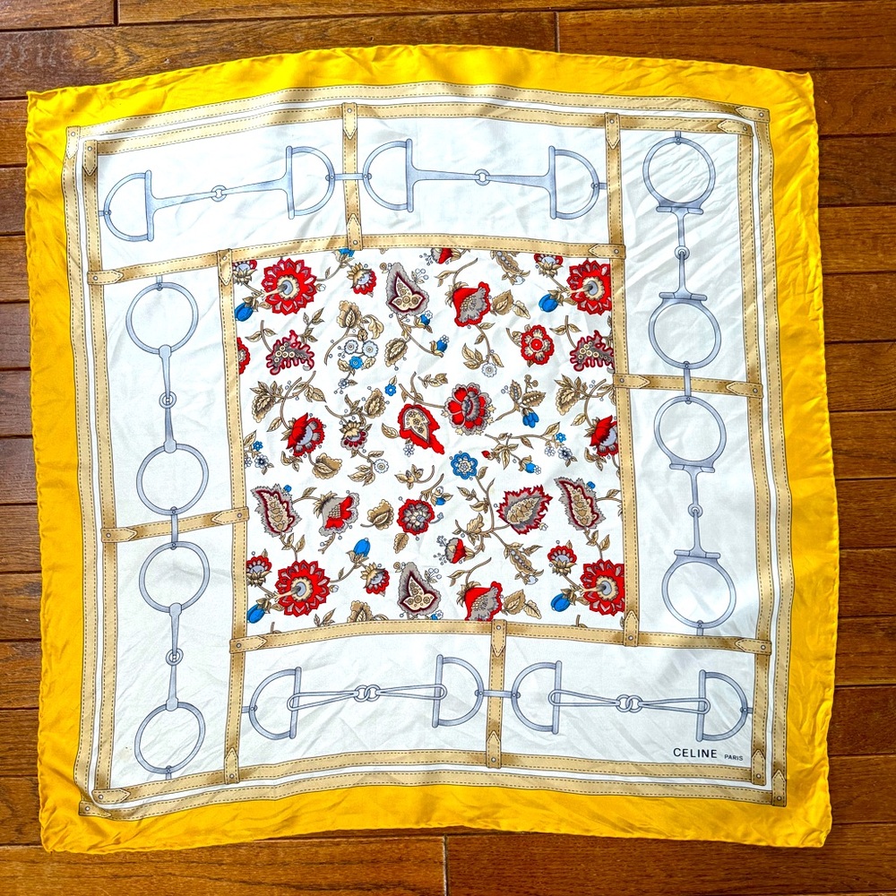 💛 Rare Celine Square Scarf